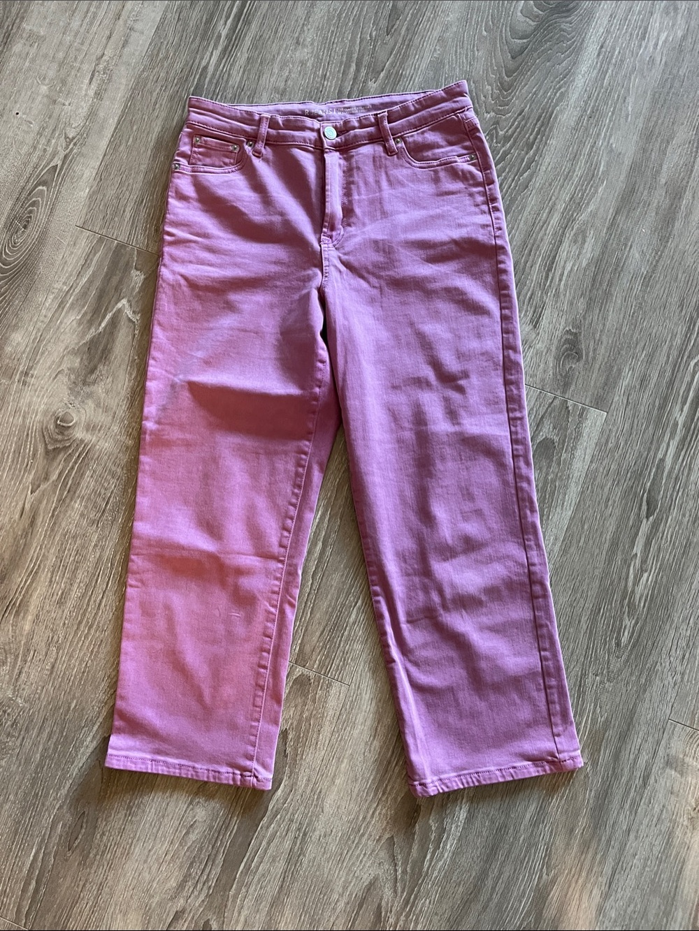 Reitman's pink Straight-Leg Jeans. 31 petite. 90% cotton. Waist 15 5/8" highrise